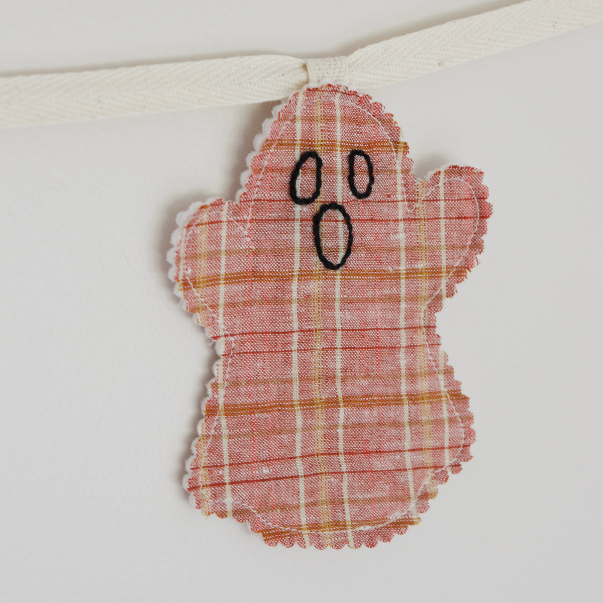 the boo garland